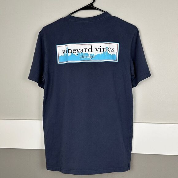 Vineyard Vines Other - Vineyard Vines Chicago T-Shirt Size Men’s XS